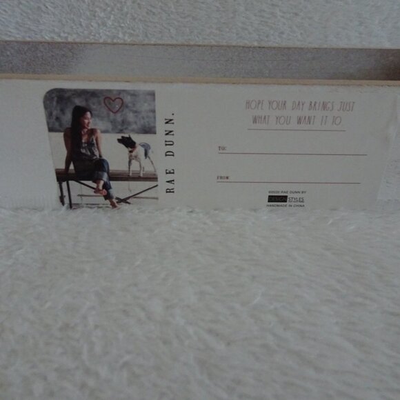 Rae Dunn BEST MOM EVER Floral Wood Sign MOTHER'S DAY - Picture 5 of 5